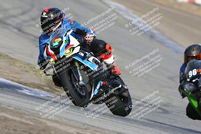 media/Nov-26-2023-TrackDaz (Sun) [[64ad8cfd8f]]/Mock Race/Outside Grapevine/